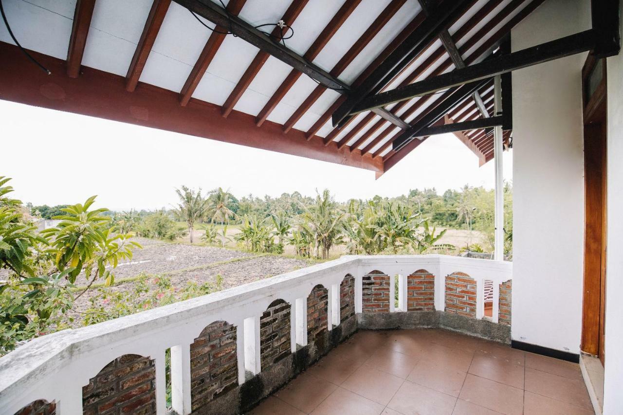 Oyo 986 Authentic Osing Homestay Banyuwangi  Eksteriør billede